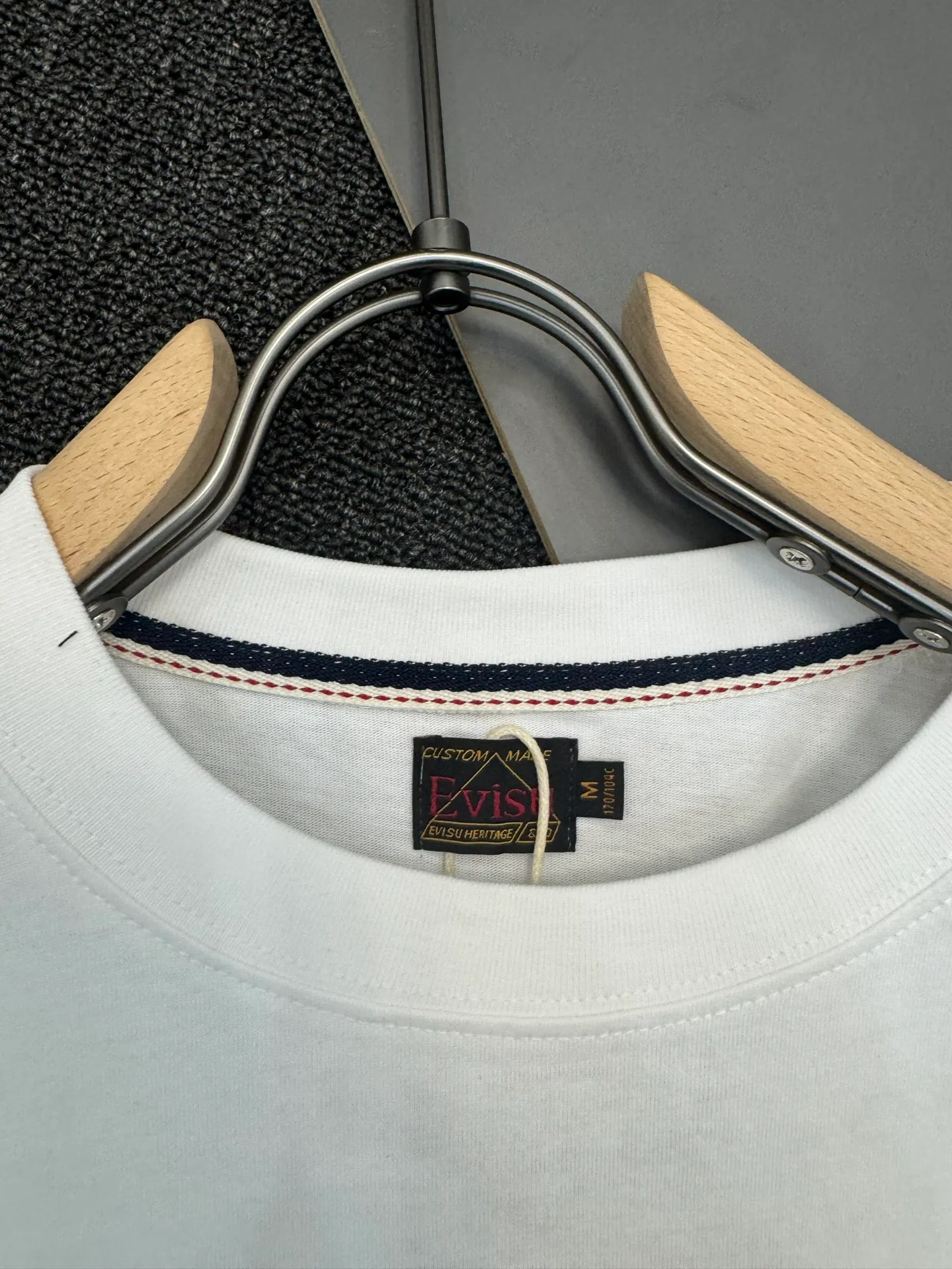 EVISU T Size S-XXL Black White